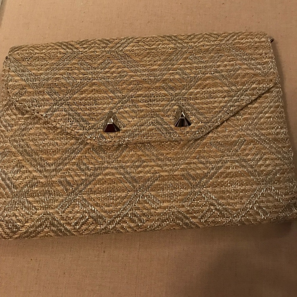 Clutch with sparkle!
